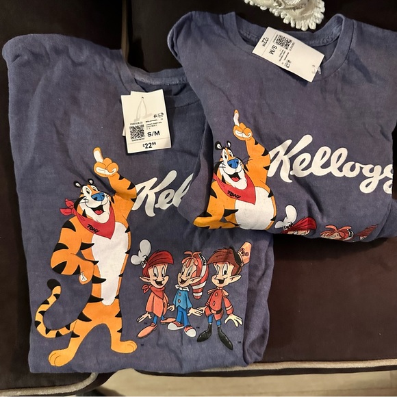 Graphic Tees Bundle Unisex Adults/Kids - Assorted Sizes - Picture 3 of 5